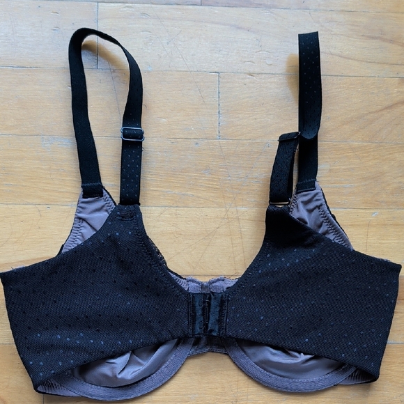 Wacoal Shimmering Black Underwire Bra - Picture 7 of 11